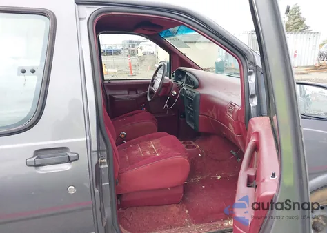 1992 Ford Aerostar из США, поврежденный, VIN 1FMDA31U1NZB22012